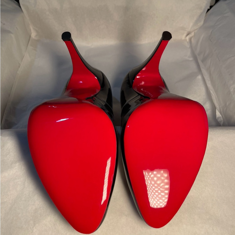 Christian Louboutin Glossy Black patent simple pumps 100mm. EU 38.5 - Picture 10 of 12